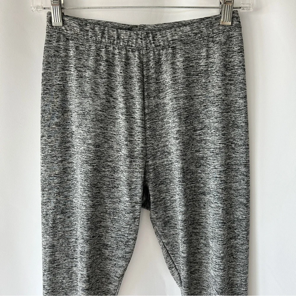 ASOS Women’s Grey Stretchy Capri Leggings Pants Size 6 - Picture 2 of 8